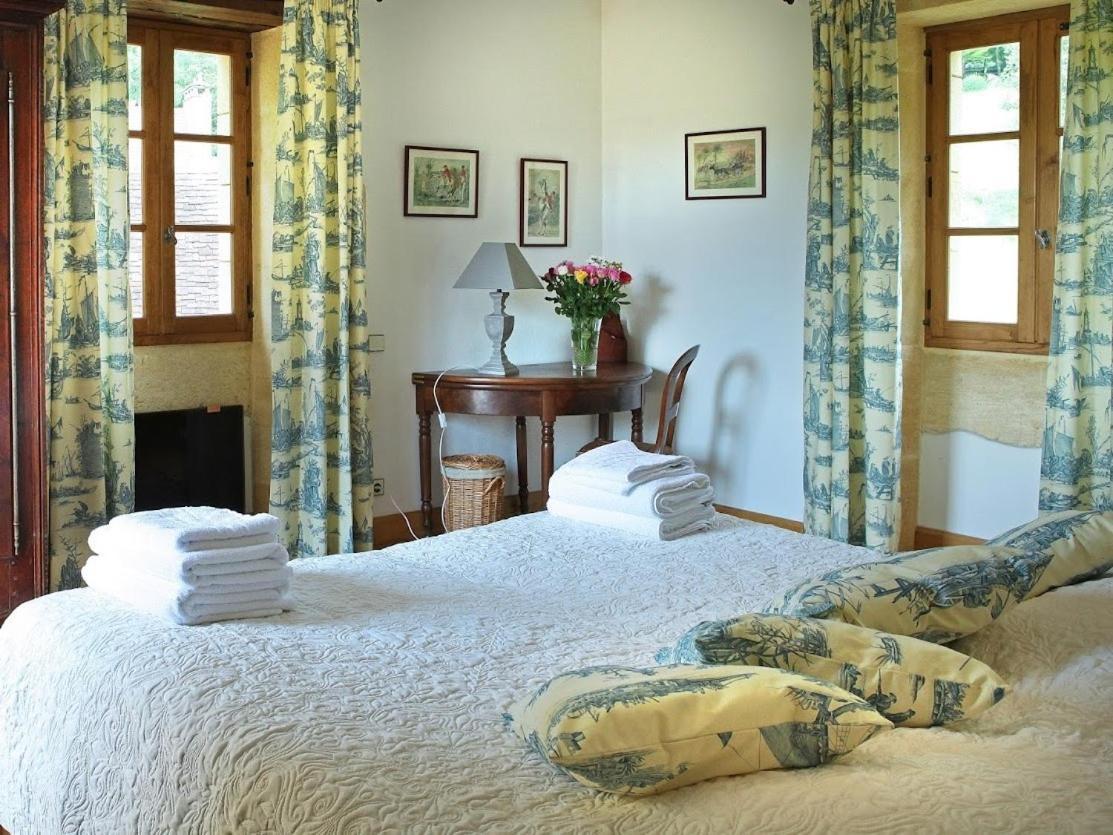 Chambres D'Hotes Avec Piscine La Rossillonie Beynac-et-Cazenac Kamer foto